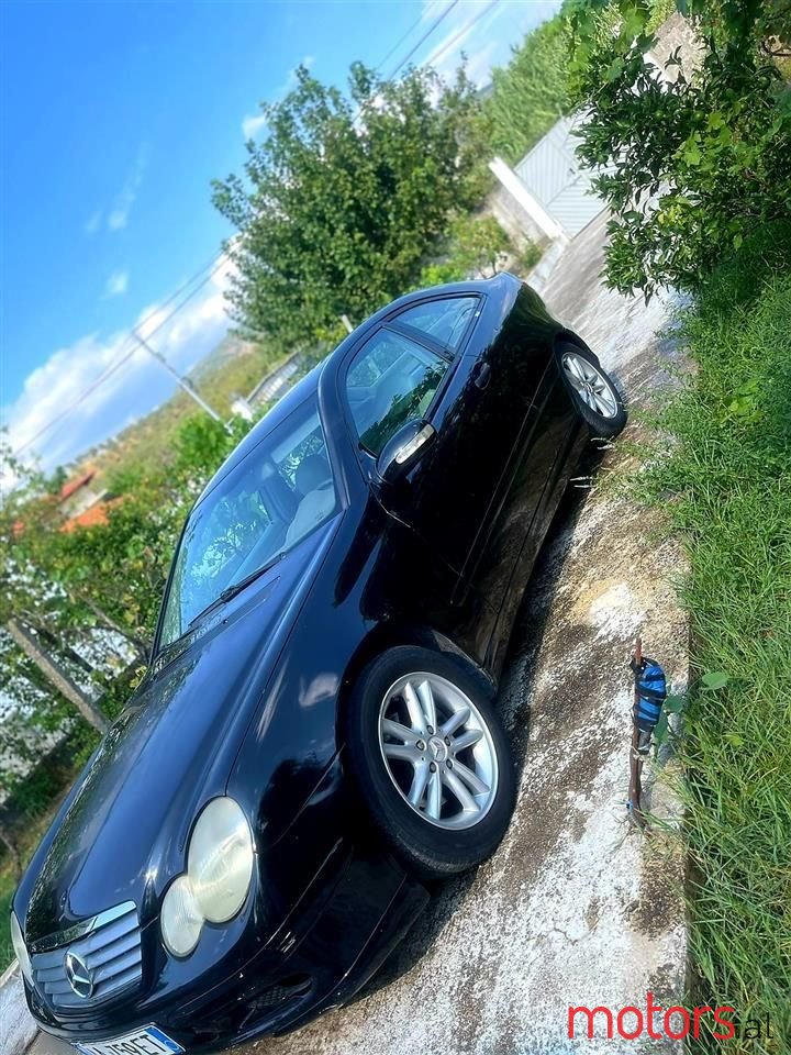 2002' Mercedes-Benz C 200 photo #3