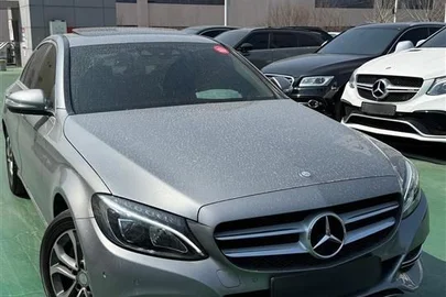 2015' Mercedes-Benz C 220