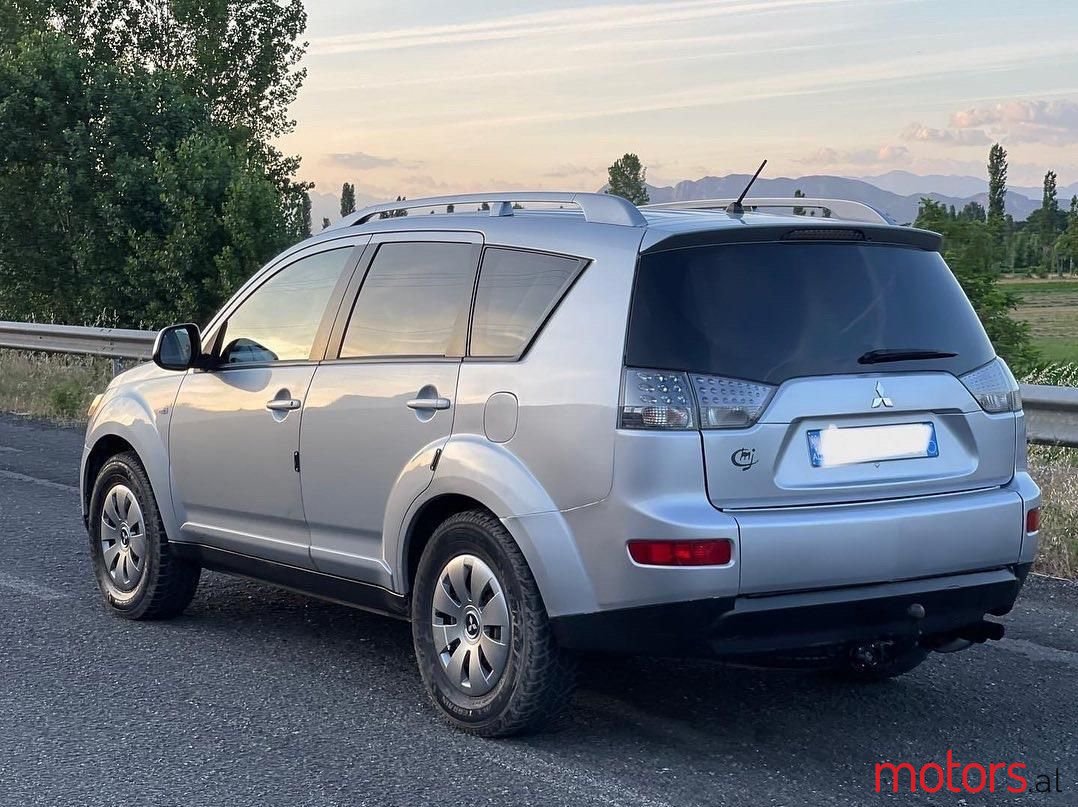 2007' Mitsubishi Outlander photo #4