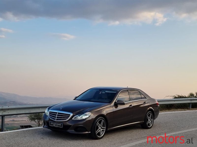 2014' Mercedes-Benz E 220 photo #4