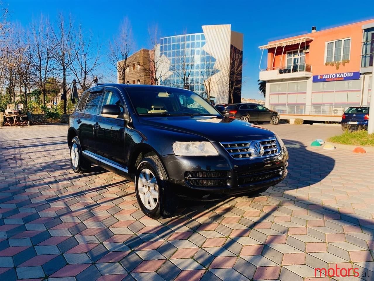2007' Volkswagen Touareg photo #3