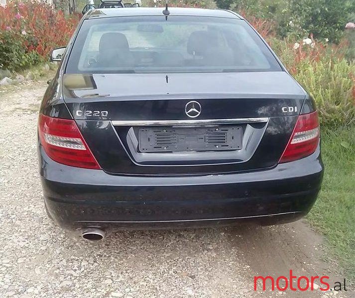 2011' Mercedes-Benz C 220 photo #1