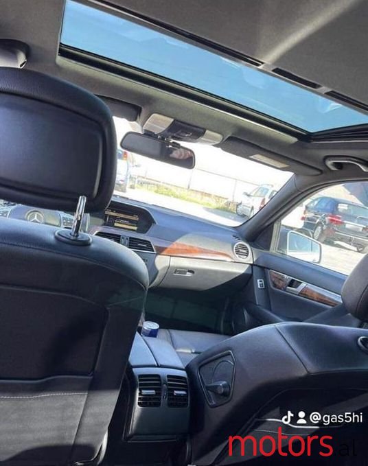 2012' Mercedes-Benz C 300 photo #3