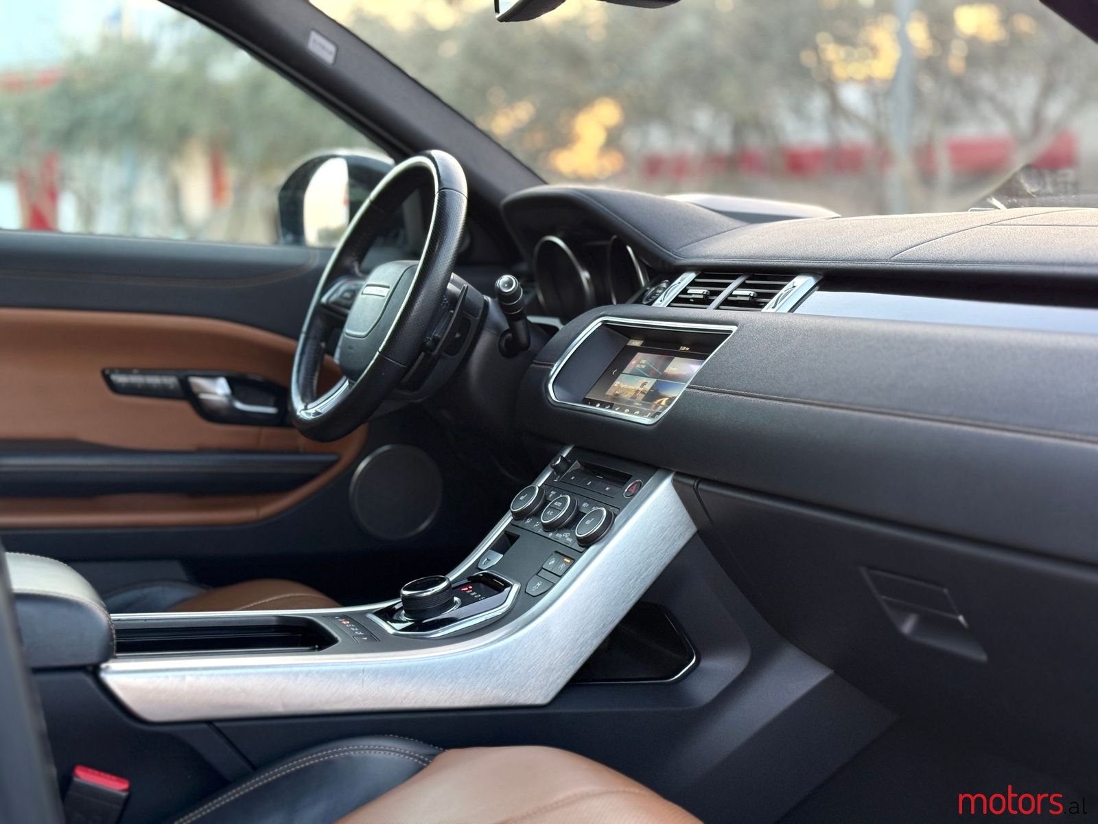 2017' Land Rover Range Rover Evoque photo #4