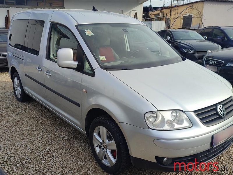 2010' Volkswagen Caddy photo #2