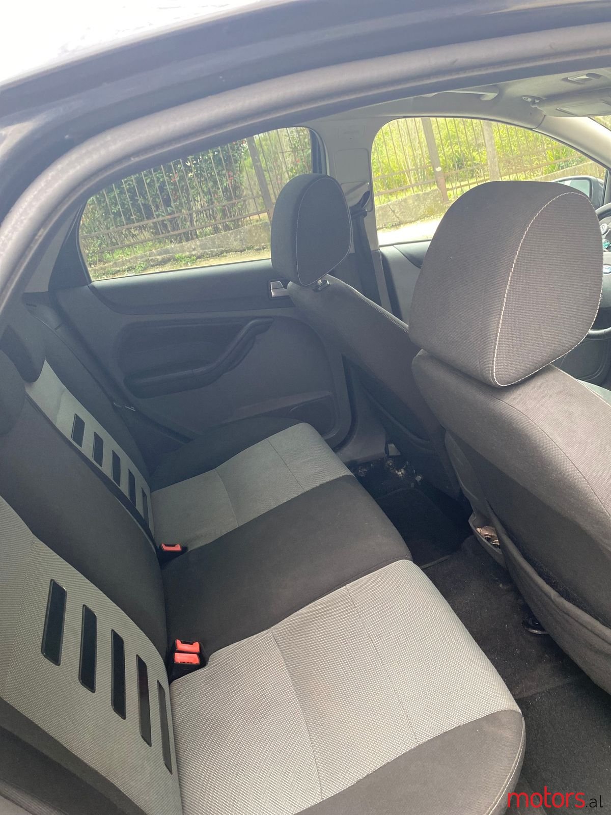 2011' Ford Focus photo #4