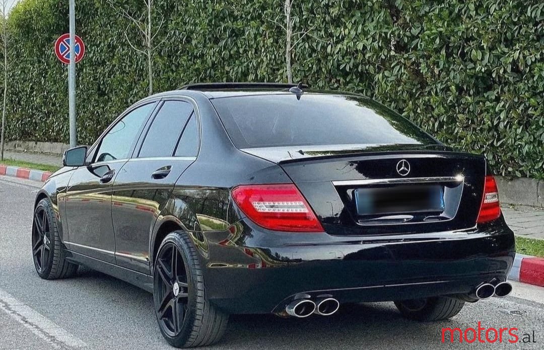 2014' Mercedes-Benz C 300 3.5 amg 4matic photo #2