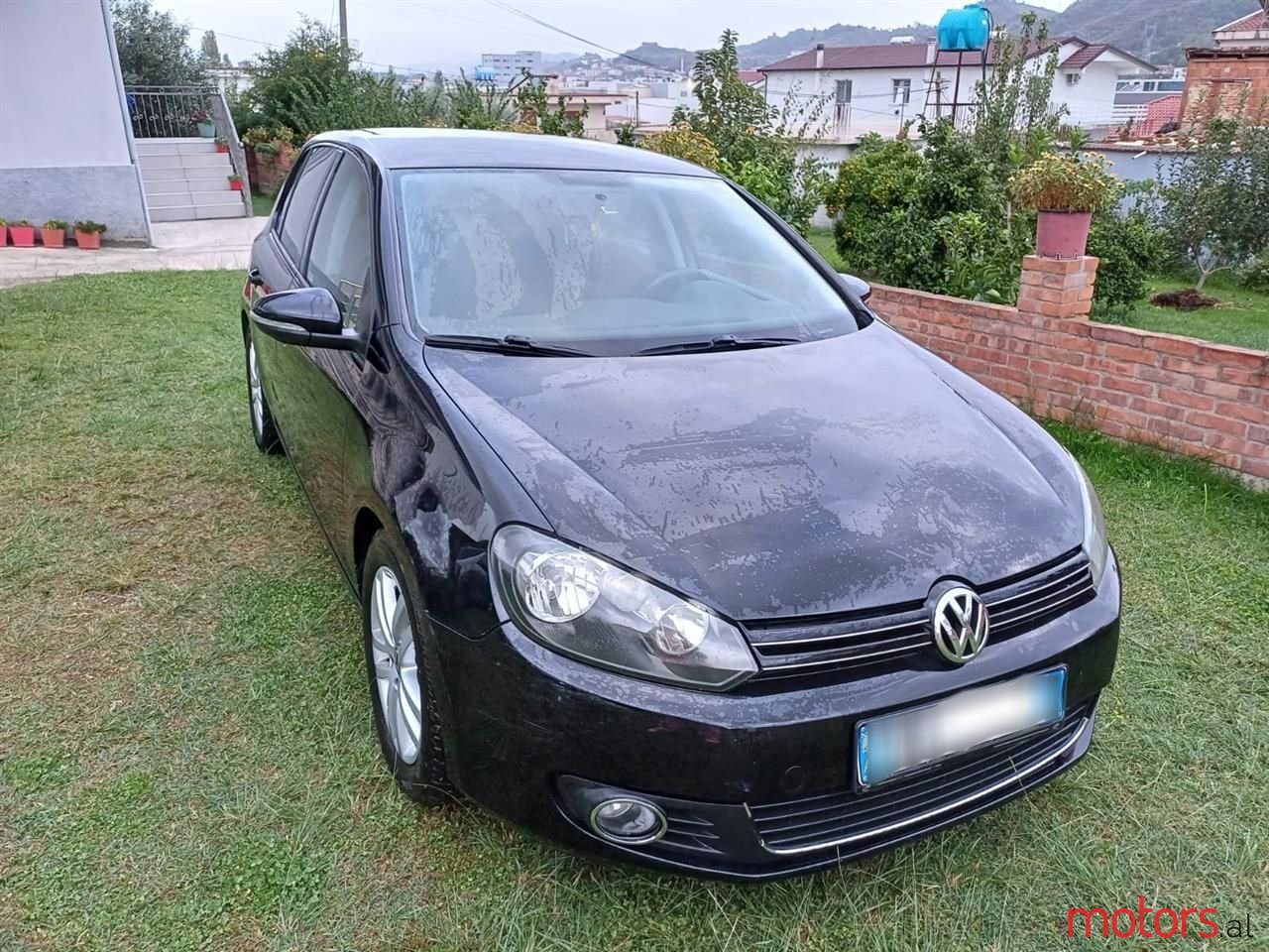 2010' Volkswagen Golf photo #6