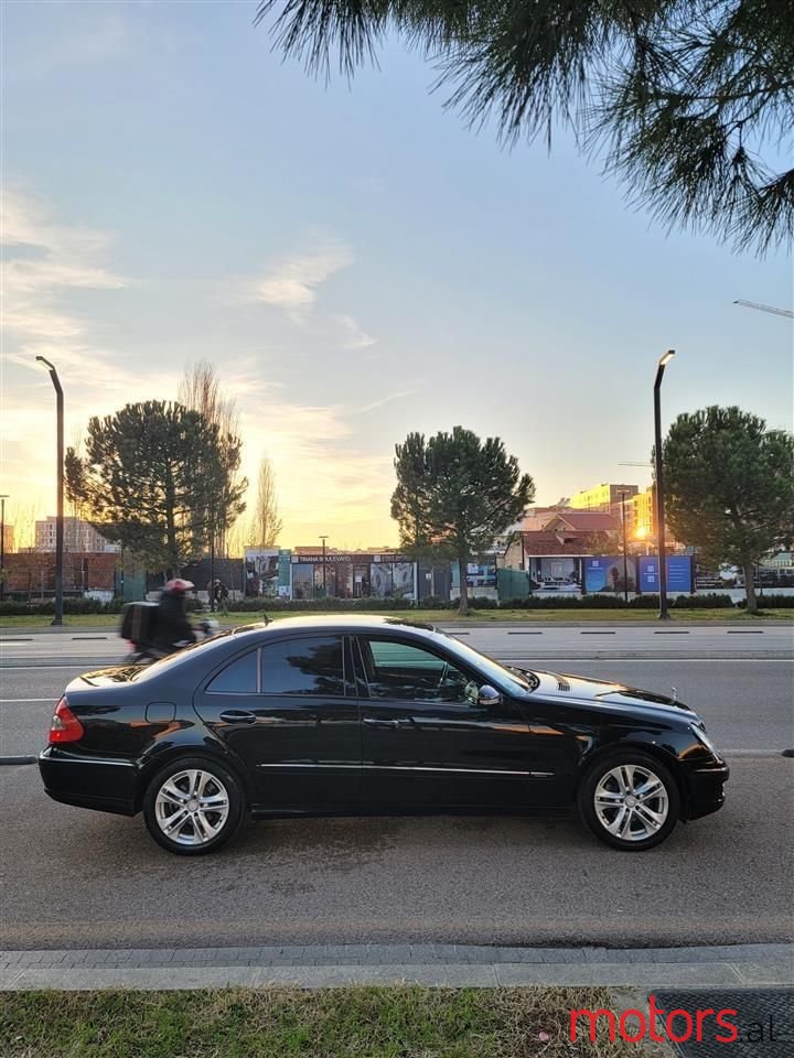 2009' Mercedes-Benz 220 photo #4