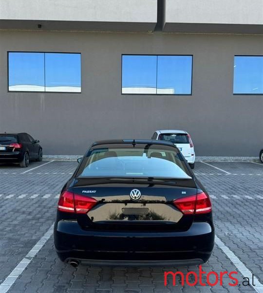 2012' Volkswagen Passat photo #6