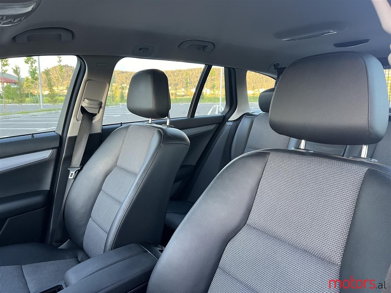 2008' Mercedes-Benz C 220 photo #3