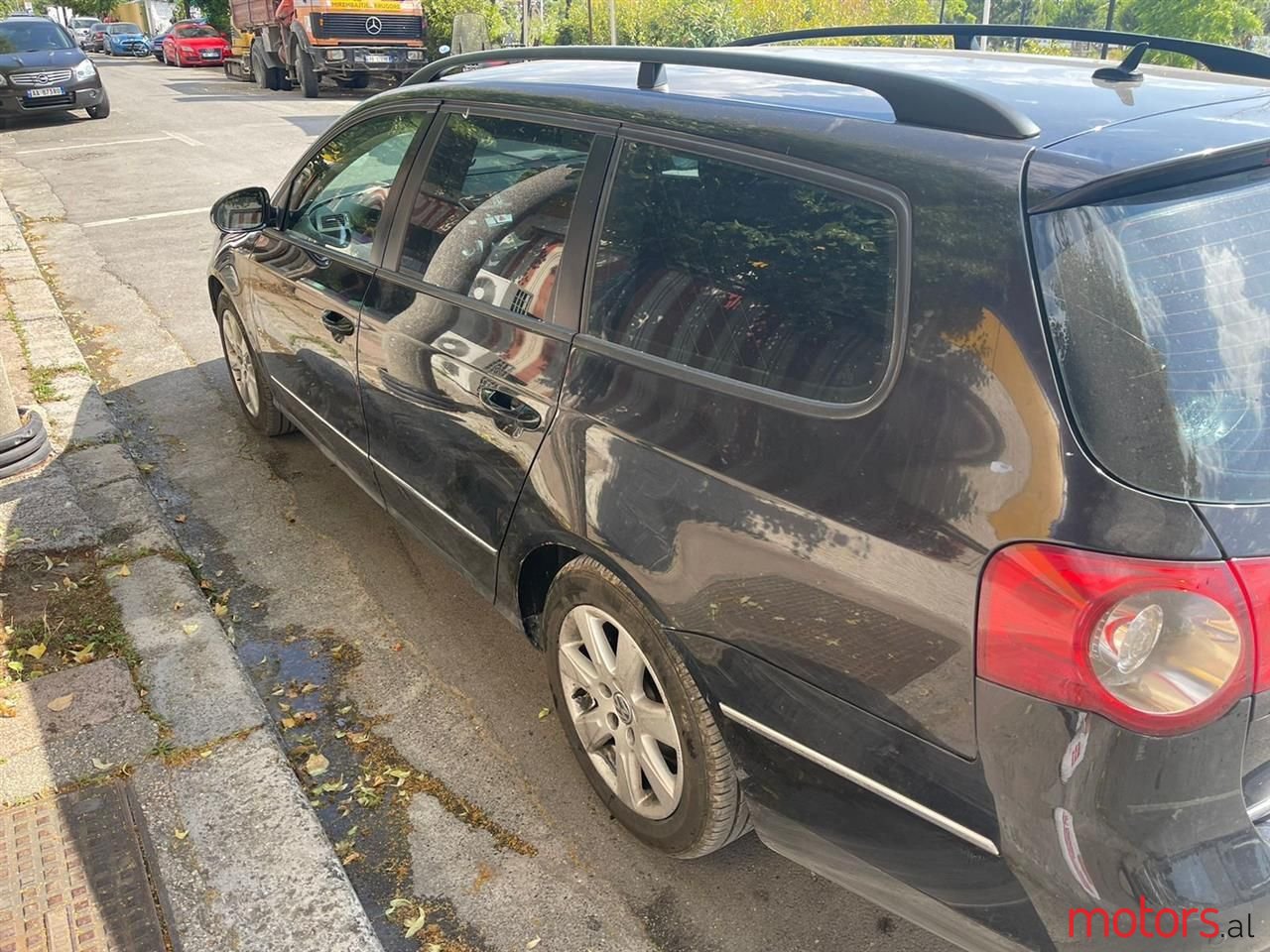 2006' Volkswagen Passat photo #4