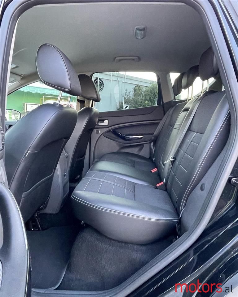 2012' Ford Kuga photo #4