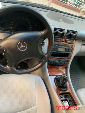 2001' Mercedes-Benz C-Class photo #4