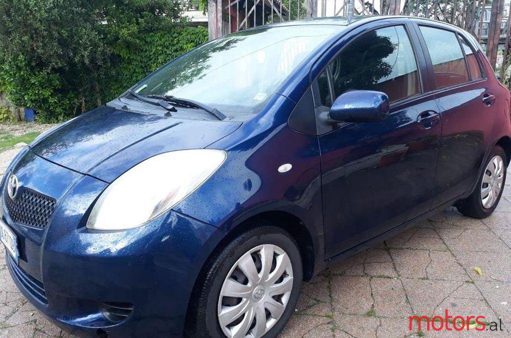 2007' Toyota Yaris photo #1