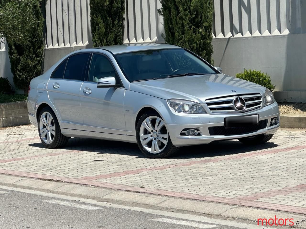 2010' Mercedes-Benz C 200 photo #1