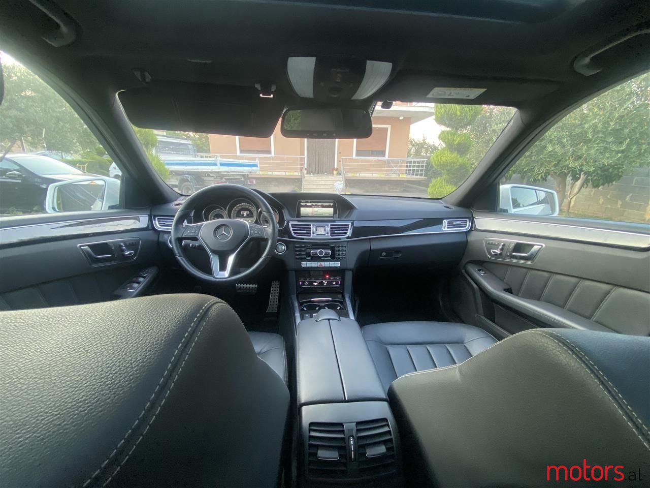 2014' Mercedes-Benz E 250 photo #5