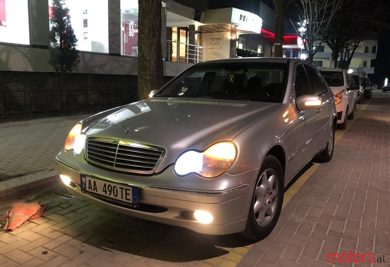 2001' Mercedes-Benz C 220 photo #1