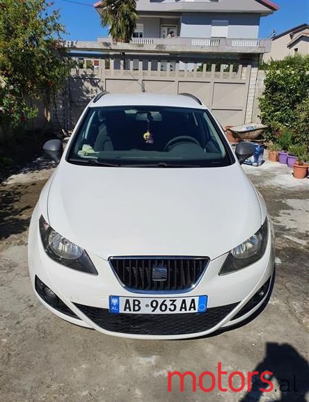 2011' SEAT Ibiza photo #3