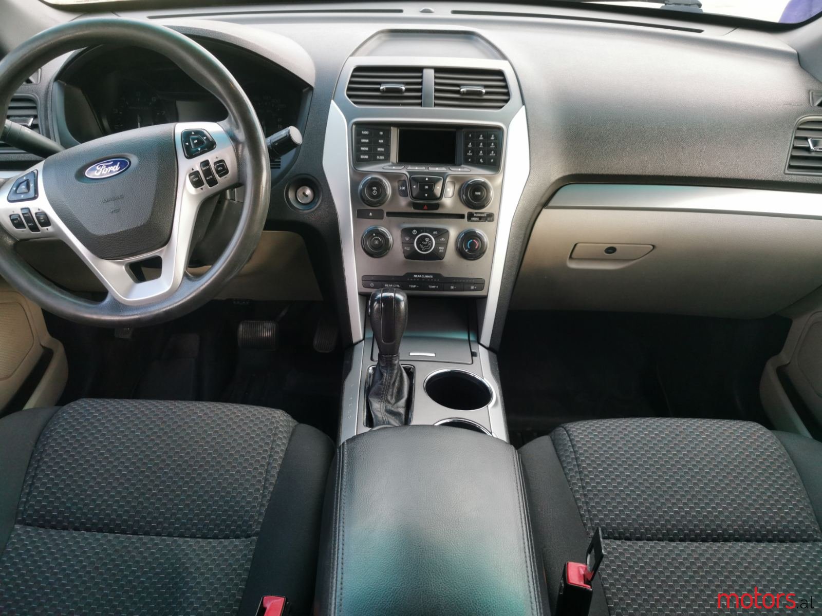 2014' Ford Explorer photo #7