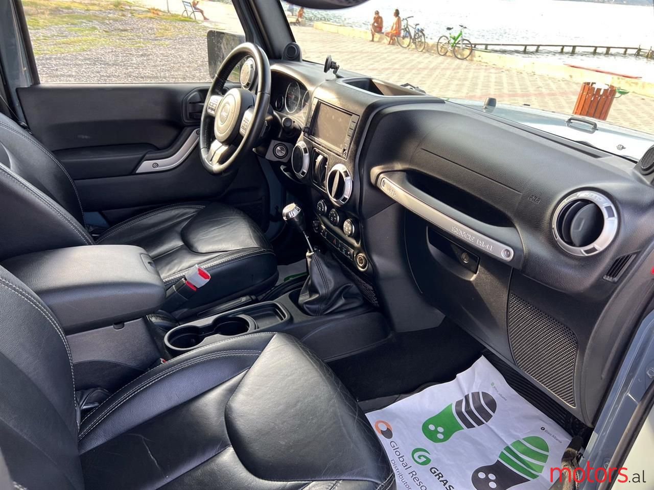 2014' Jeep Wrangler photo #3