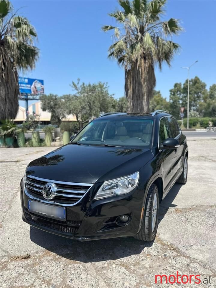 2009' Volkswagen Tiguan photo #5