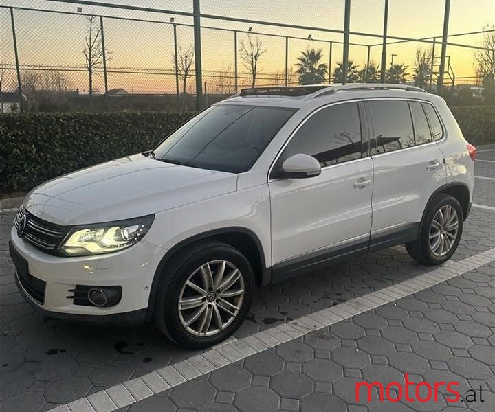 2014' Volkswagen Tiguan photo #1