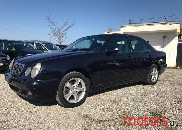 2001' Mercedes-Benz E-Class photo #1