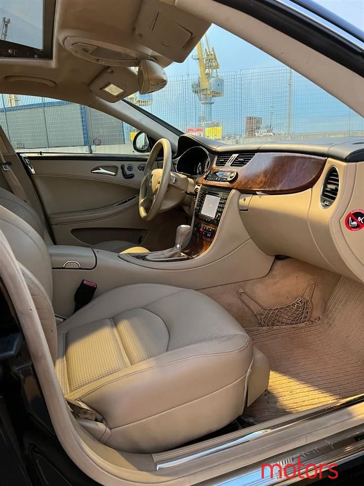 2005' Mercedes-Benz CLS 55 AMG photo #2