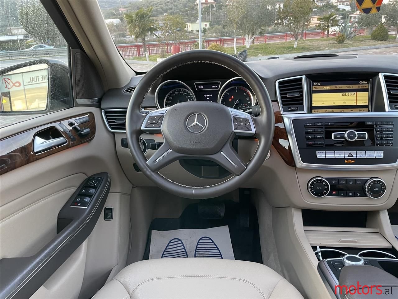 2012' Mercedes-Benz ML 350 photo #2