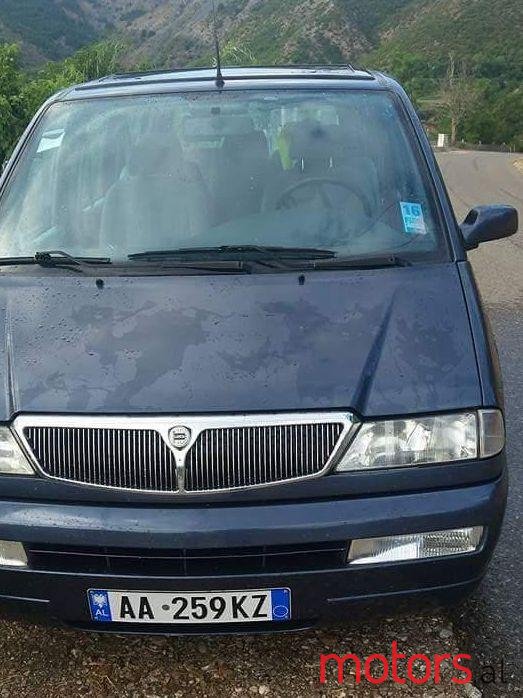 2000' Lancia Zeta photo #1