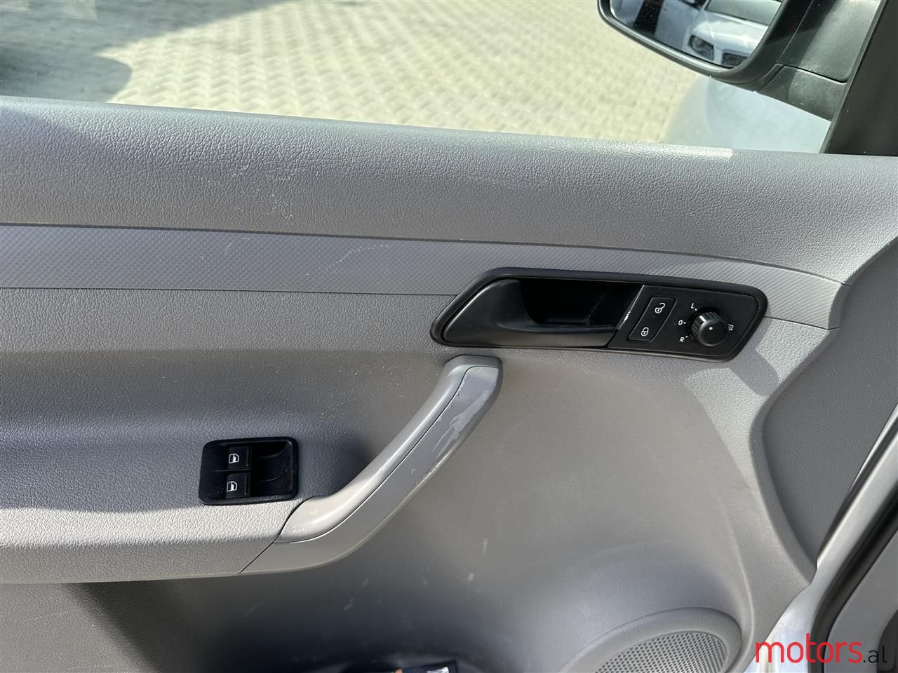 2007' Volkswagen Caddy photo #5