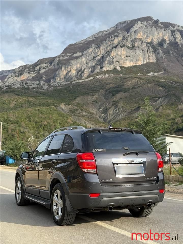 2013' Chevrolet Captiva photo #3