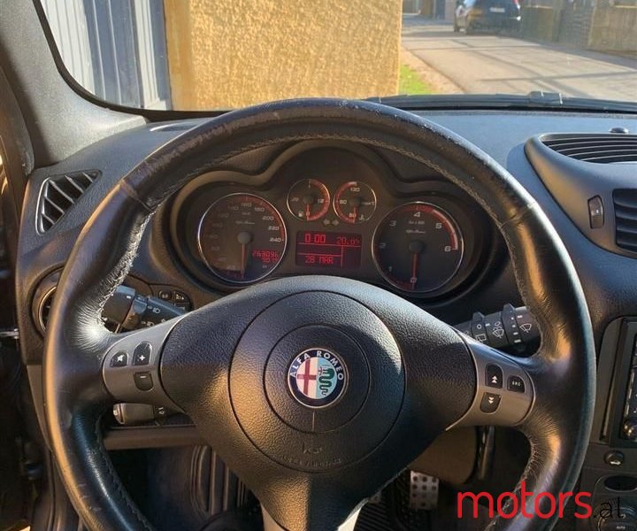 2009' Alfa Romeo Alfa 147 photo #5