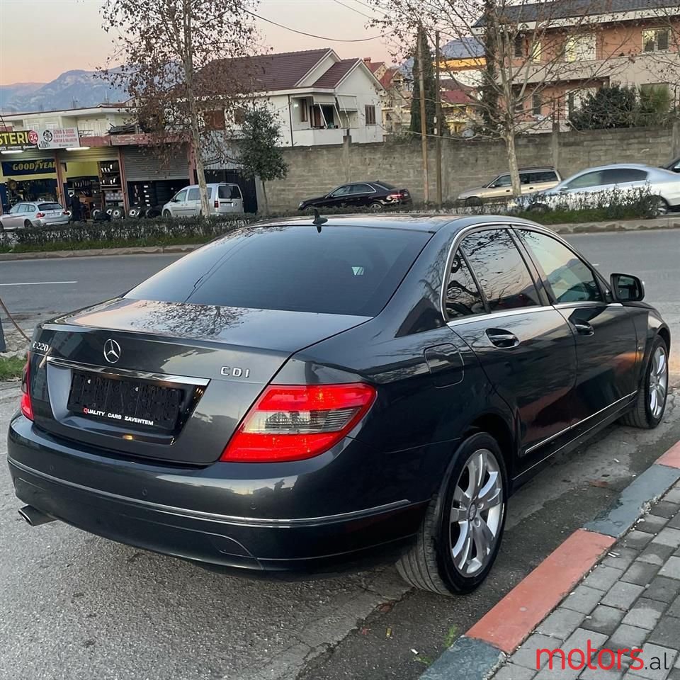 2008' Mercedes-Benz C 220 photo #3
