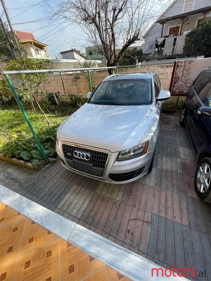 2011' Audi Q5 photo #5