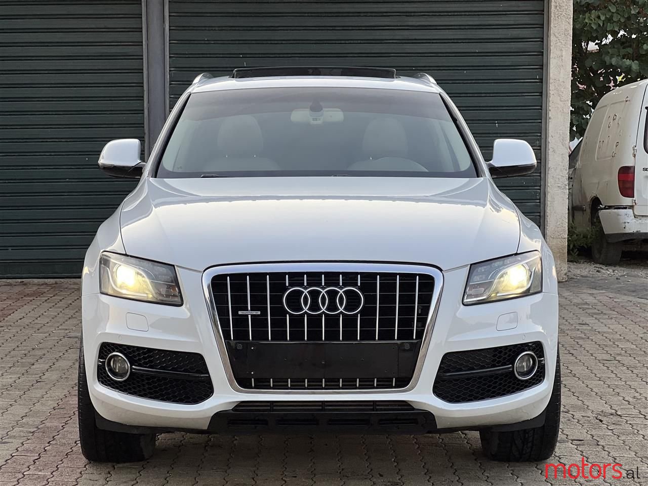 2011' Audi Q5 photo #2