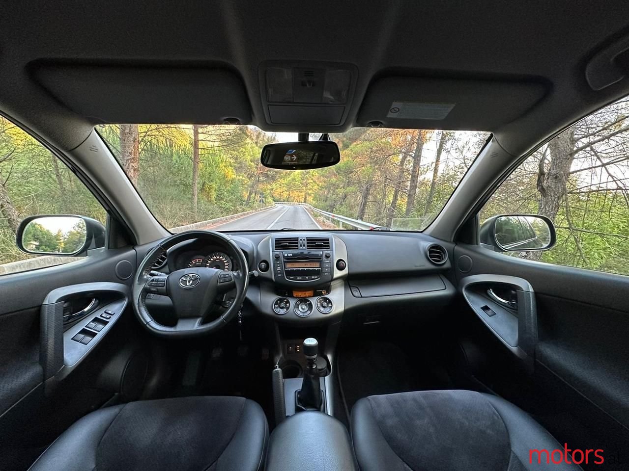 2010' Toyota RAV4 photo #4