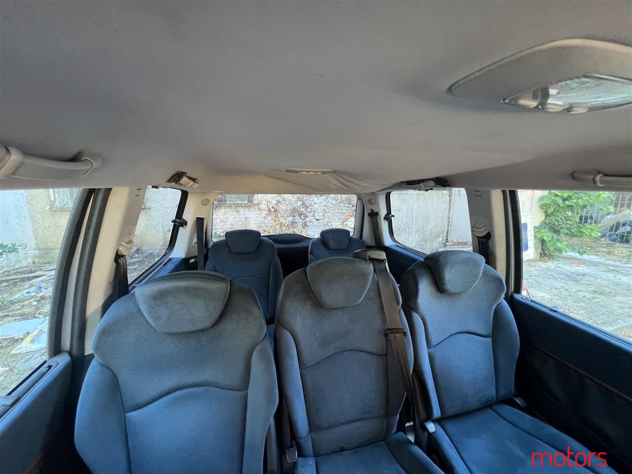 2005' Lancia Phedra photo #2