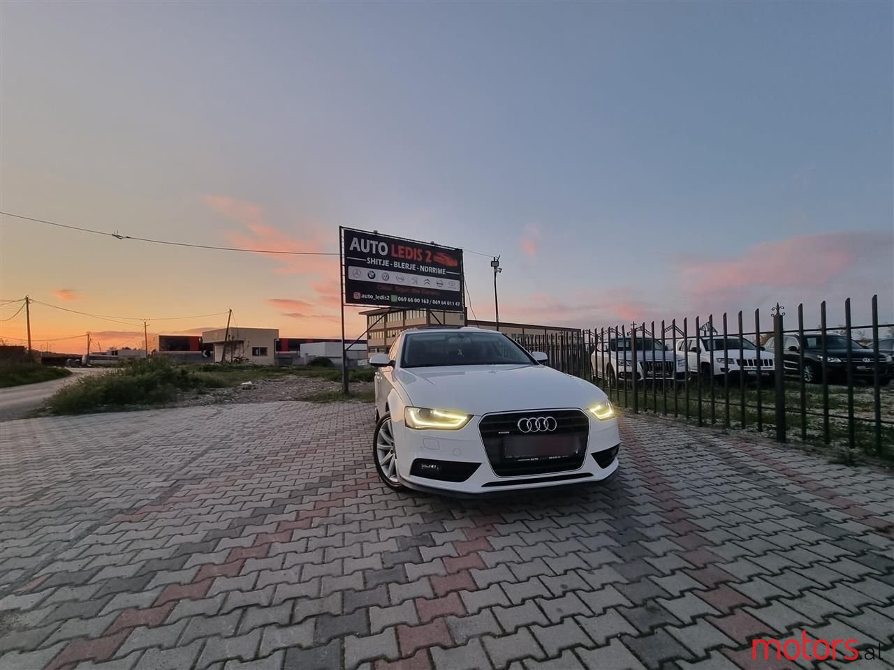 2013' Audi A4 photo #1