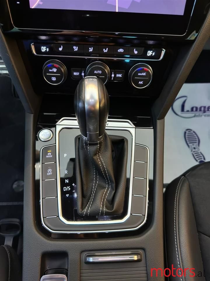 2019' Volkswagen Arteon photo #4