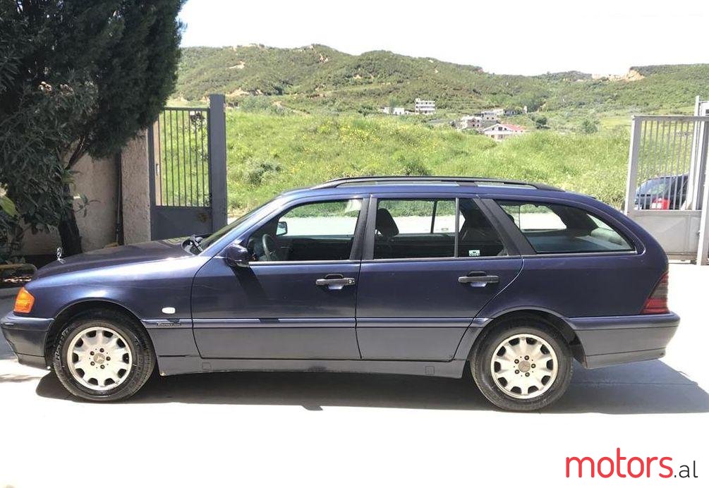 2000' Mercedes-Benz C 220 photo #1