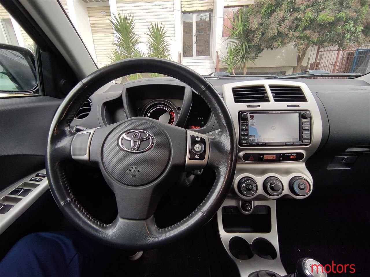 2009' Toyota Urban Cruiser photo #5