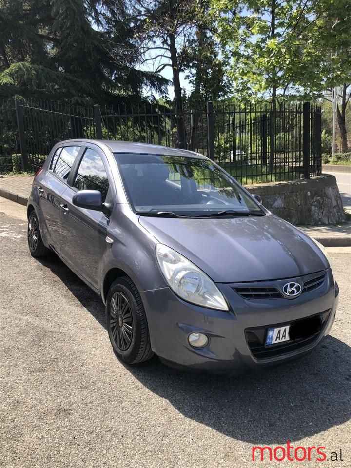 2011' Hyundai i20 photo #1