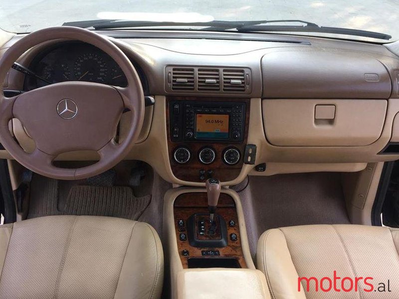 2001' Mercedes-Benz ML 270 photo #1