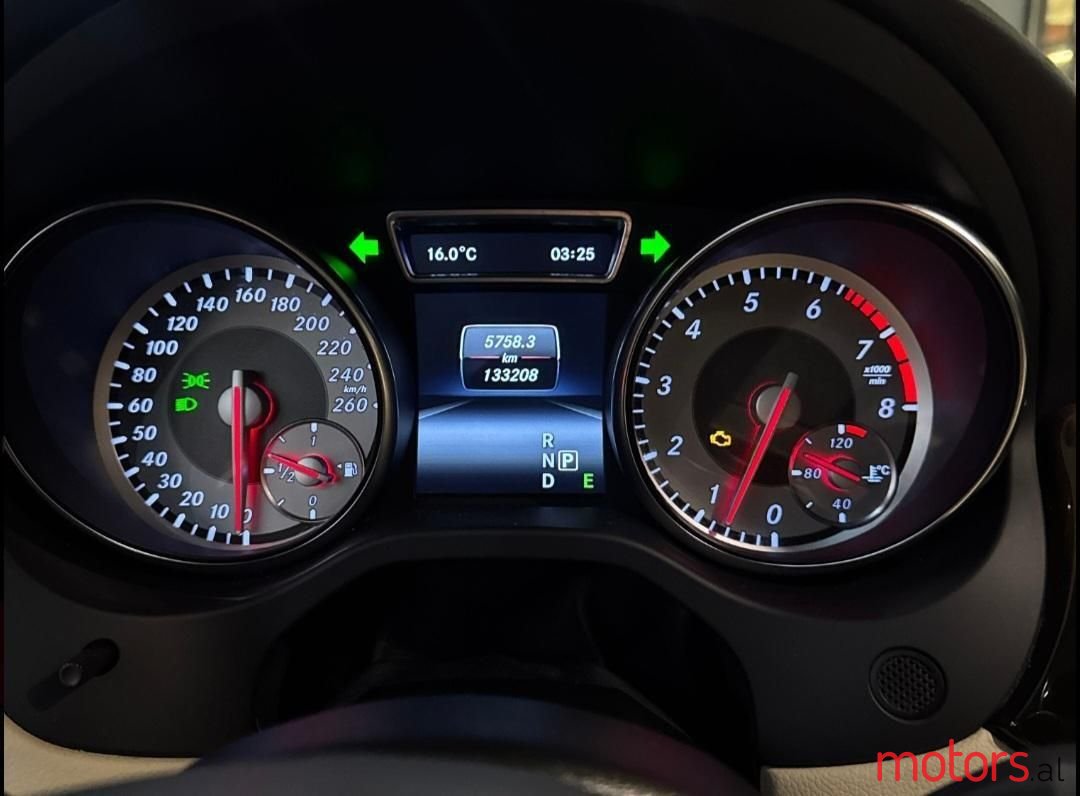 2016' Mercedes-Benz GLA 250 photo #4