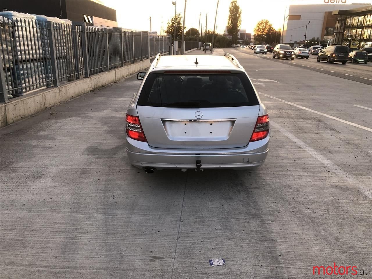2009' Mercedes-Benz 220 photo #4