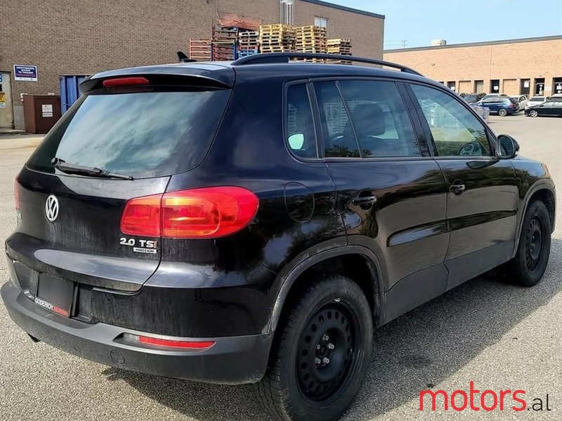 2014' Volkswagen Tiguan photo #5