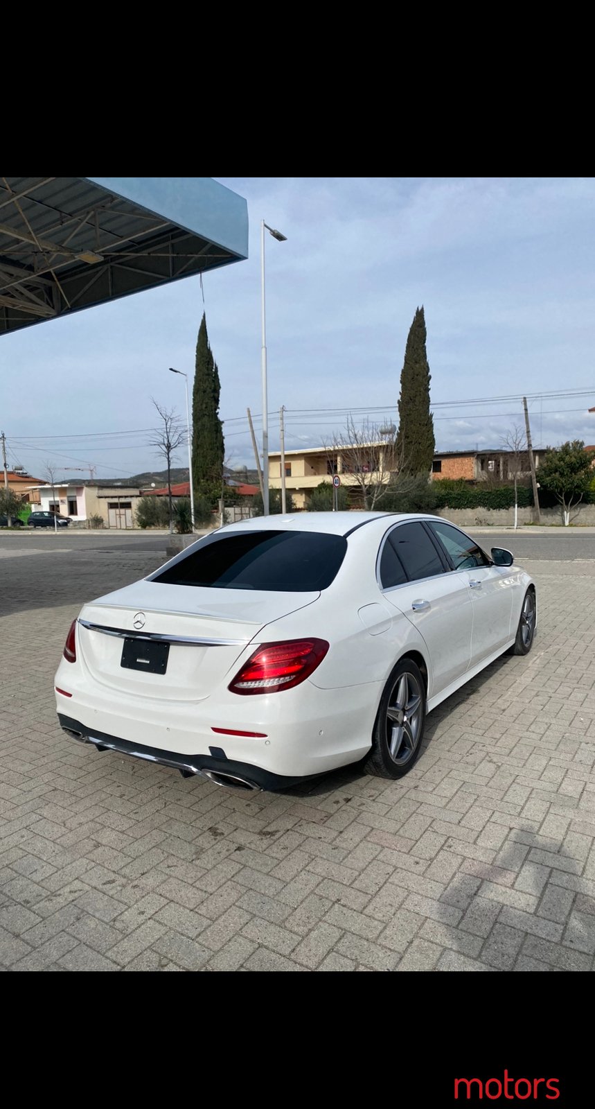 2017' Mercedes-Benz E-Class photo #4