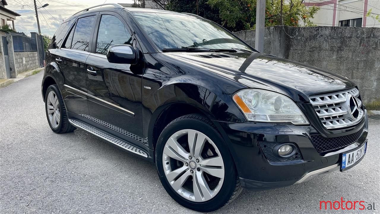 2010' Mercedes-Benz ML 350 photo #1